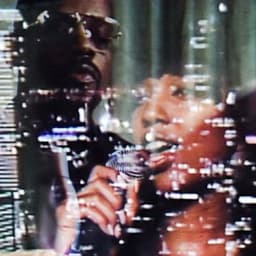 Circlesz - Karriem Riggins & Liv.e & GENA